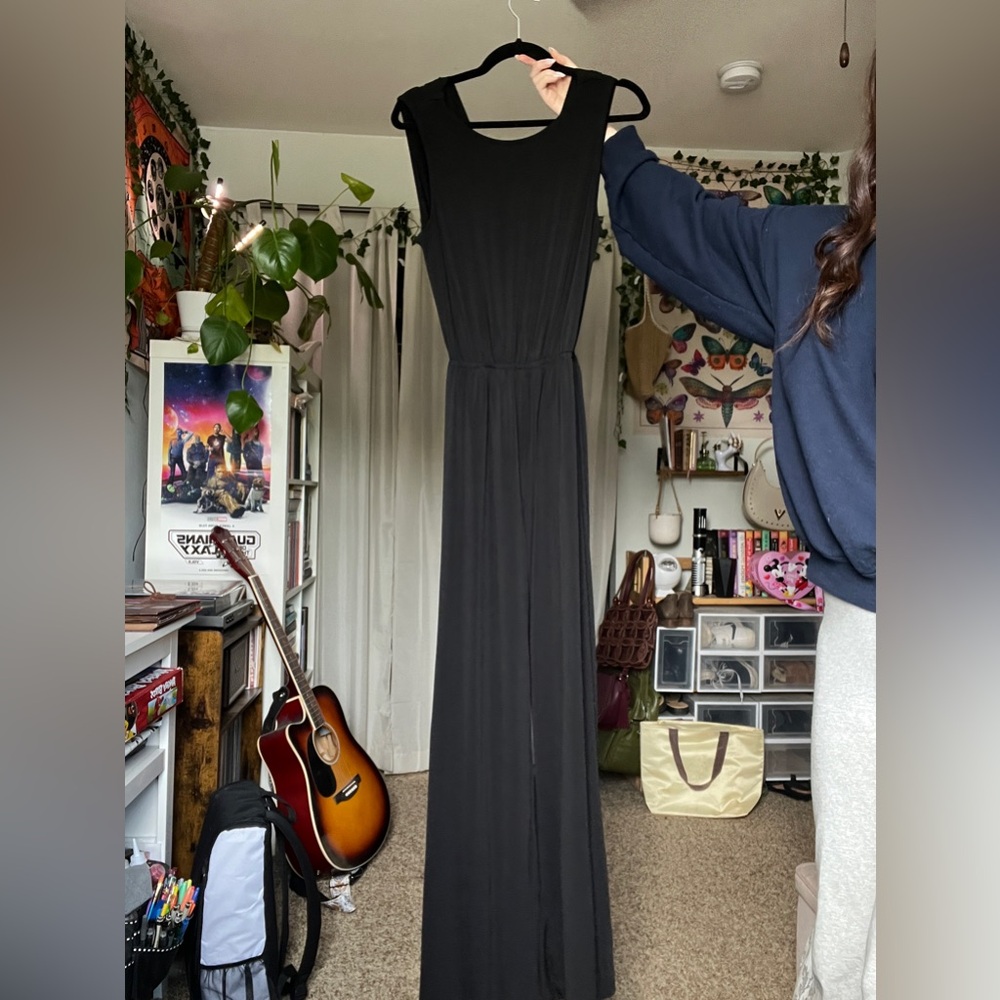 Black Sleeveless Crew Neck Sheath Jumpsuit